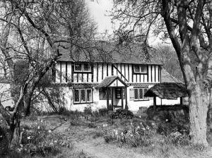 Heritage Oak Cottage