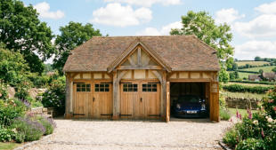 Raised Plate 3 Bay Garage